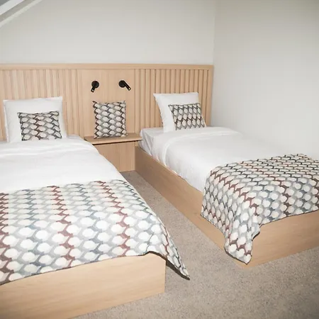 Serzemand Guest And Grill House 3*